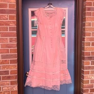 Vintage dress light pink